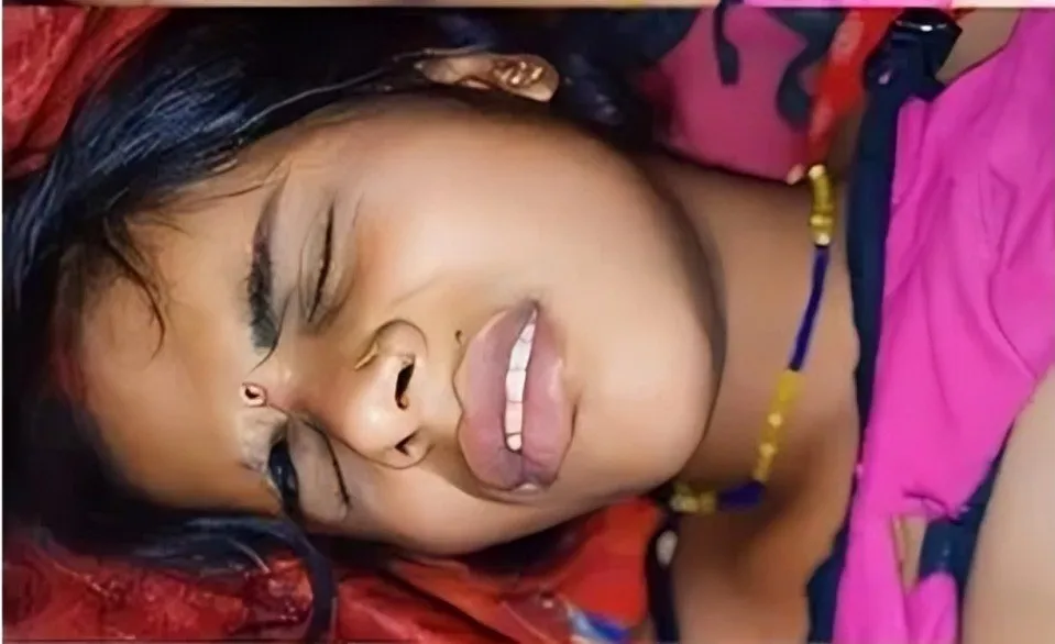 Sexy Bhabhi Fucked With Her Boyfriend