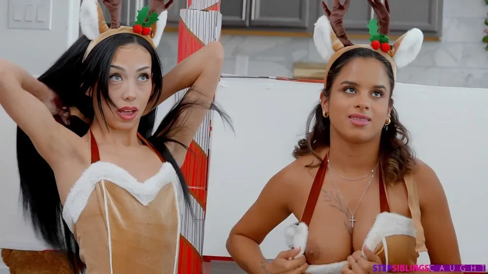 Bianca Bangs, Isabella Jules – Im Going To Ride You Like A Reindeer Stepbro – S30-E9