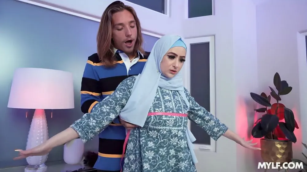 [HijabMylfs] Mandii Rose – She Was A Conservative Woman, But His Dick Made Her Break A Few Rules