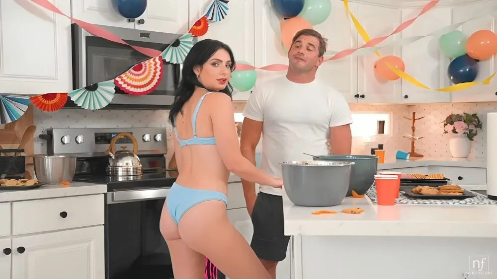 [NubileFilms] Evie Christian – An Old Spark Ignites – S49e28