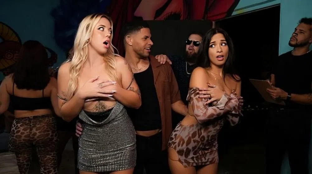 [RealityKings] Luxe La Fox, Lola Cheeks – After Hours Threesome