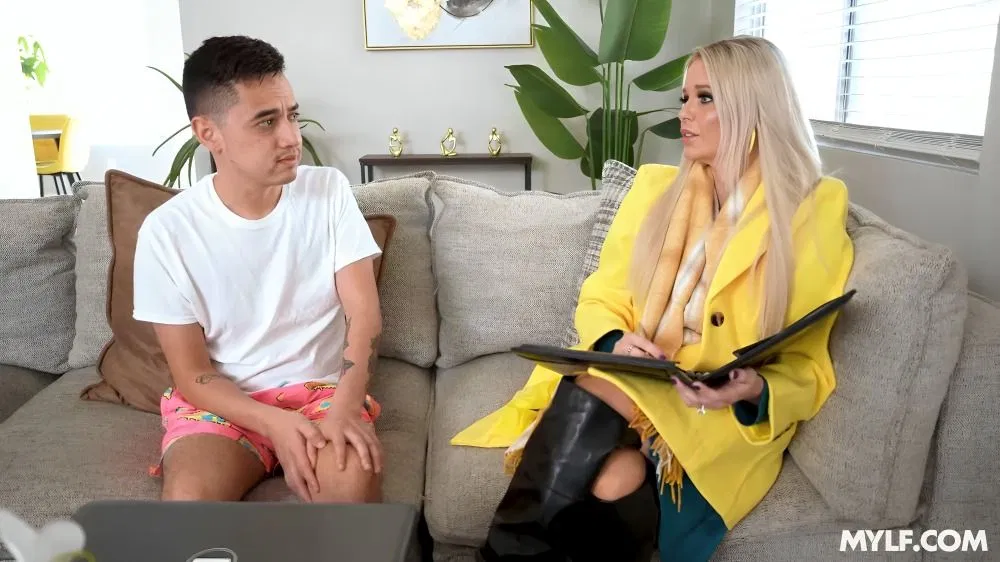 [GotMylf] Carina Blair – Carina’s Neon Fishnets- Conservative Mylf Relives Her Party Days