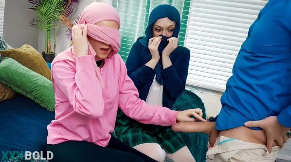 [HijabHookup] Ruby Moon, Jade Valentine – Two Hijabis Are Better Than One – Bffs Learn To Fuck Li…