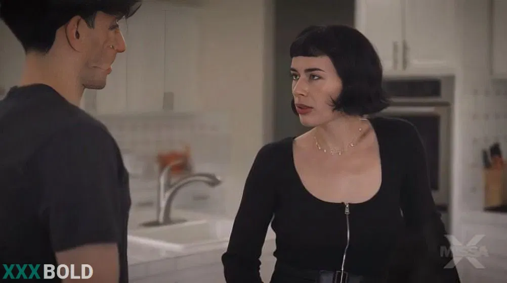 [MissaX] Olive Glass – Protecting Mom