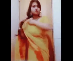 Desi Yellow saree busty girl open boobs