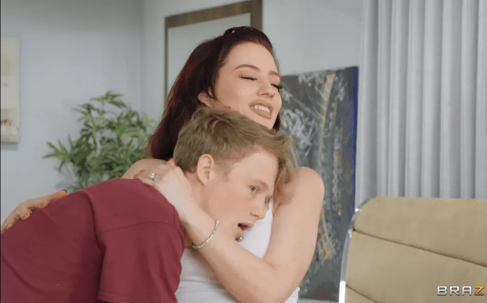 A Surprise For His Stepmom – MommyGotBoobs – Jessica Ryan