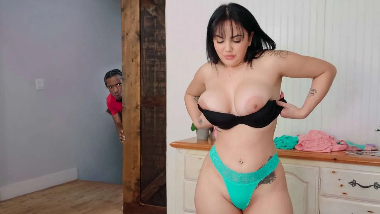 My Tits Can’t Fit – BigNaturals 23.03.29 Nika Venom