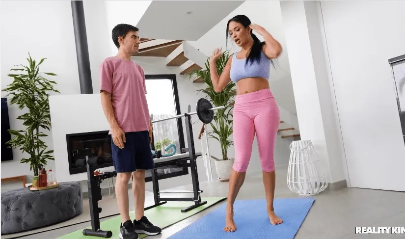 Homegym Masturbator – [LilHumpers] Anissa Kate