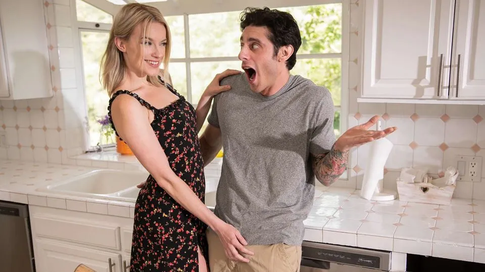 Blonde Widow Wants Her Stepson’s Cock – [MommyBlowsBest] Lindsey Lakes