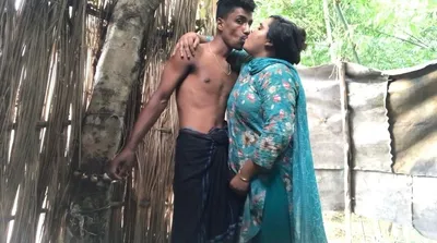 Devor And Bhabhi Go To A Very Old House And Suddenly Have Sex With Fear