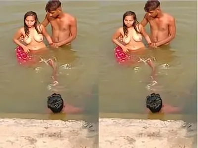 Desi Village Randi Girl Enjoy With Friends