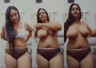 Indian Girl Shows Her Big Boobs Selfie Love