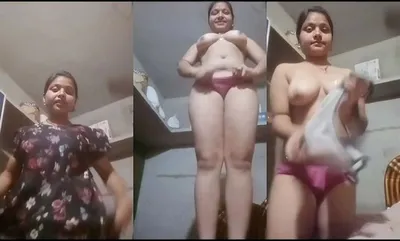 Sexy Indian Mall Striping And Shows Nude Body