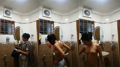 Spying on Cousin Sister In Bathroom Watch Online