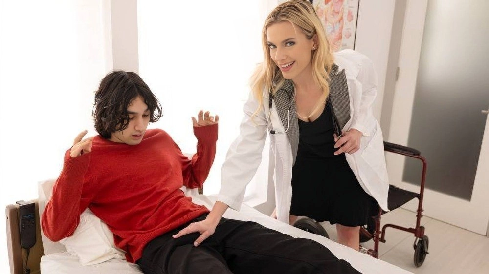 Checks The Flow – Lindsey Lakes – Doctor Checkup