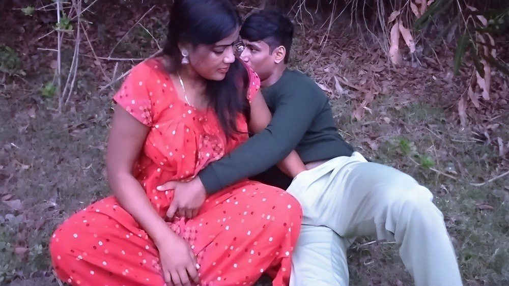 Indian Boy Is Fucking In Jungle With A Stranger