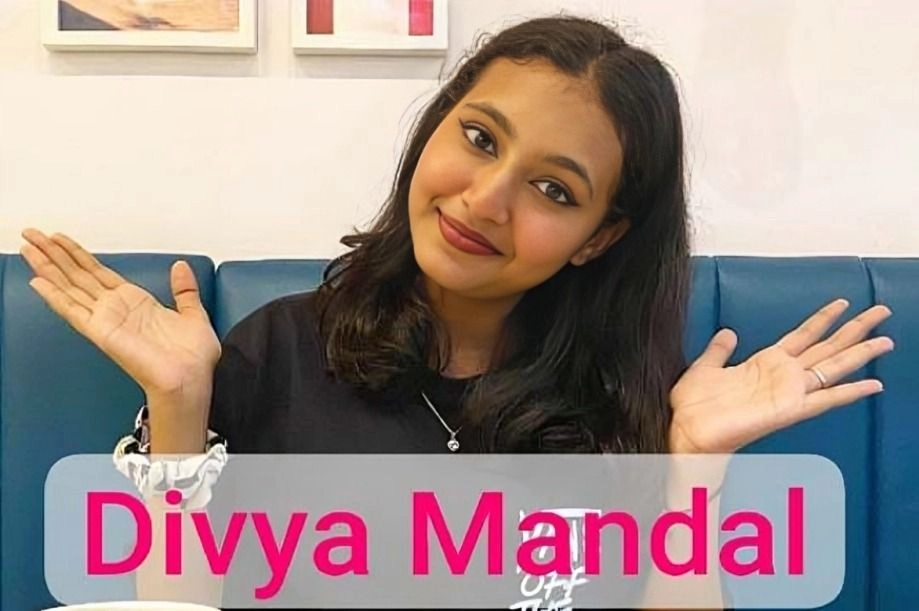 Divya Mandal Famous Pressing Her Huge Boobs Slapping