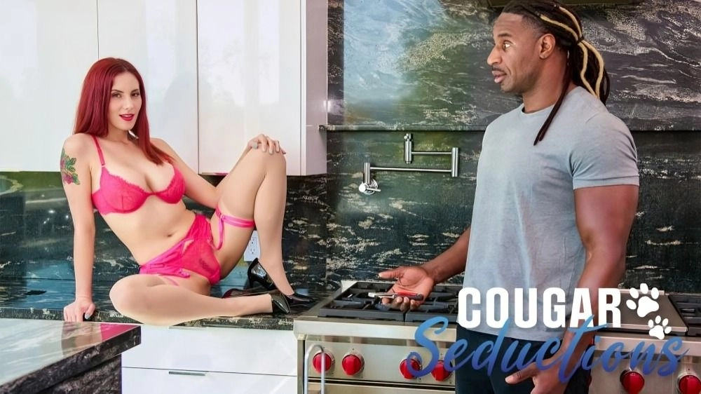 Give Some Lovin’ To My Warm Oven [CougarSeductions] Kelly Caprice