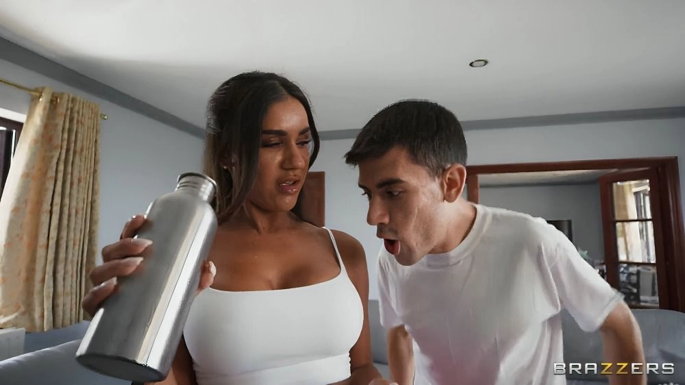 Steps Away From Fucking  [BrazzersExxtra] Scarlett Starr