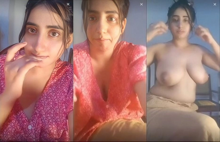Cute Indian Mal Shows Her Boobs Busty