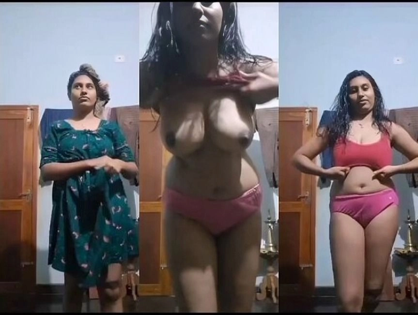 Indian Girl Shows Her Boobs After Bath