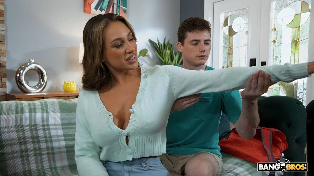 Monica’s Kink [MomIsHorny] Monica Minx