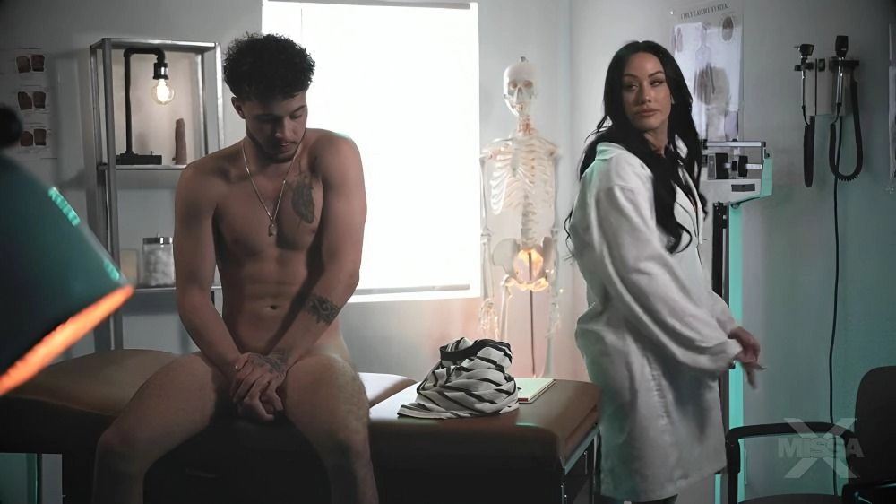 Missax – Jennifer White – Dr  Mom