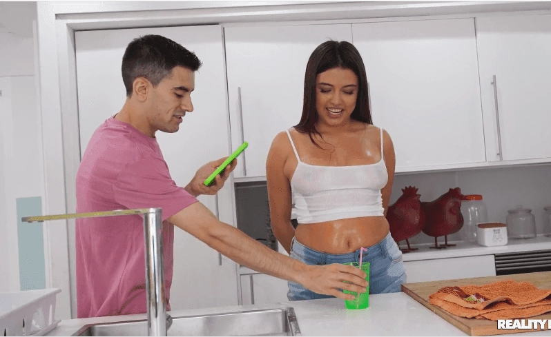 No Hands Challenge – [BigNaturals] Camila Palmer