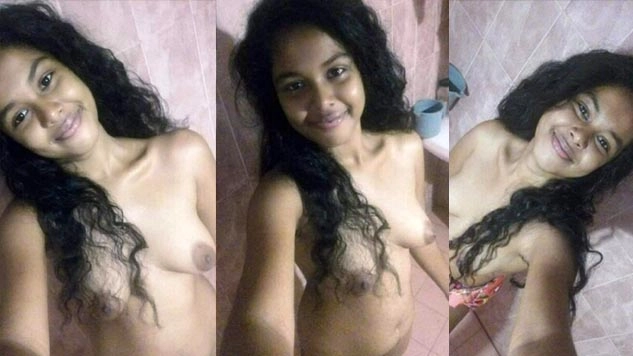 Extremely Cute Young Babe Showing Boobs Fingering Pussy 6 Video’s