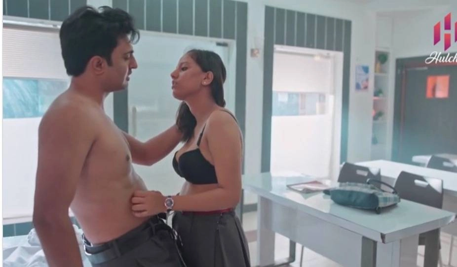 [18+] Khel (Season 01) E02 (2023) Hindi Hulchul App WEB Series