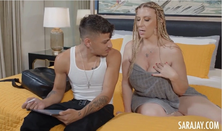 With Youngster Taboo Artist – Sara Jay – Busty Seduce