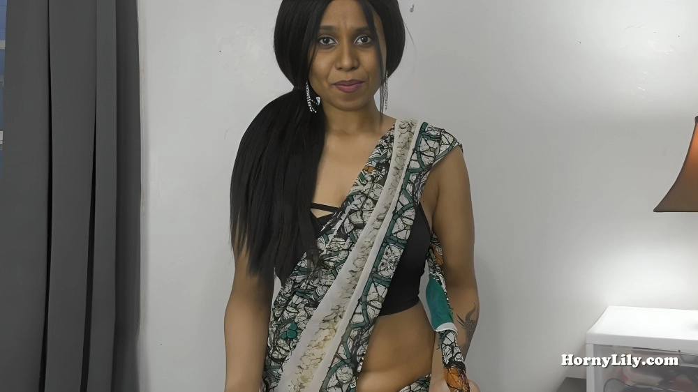 Big Ass Hot Indian Bhabhi Horny Lily Dirty Sex Chat With Her Horny Desi Student – Full Hindi
