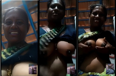 Tamil Village Aunty Boobs Showing
