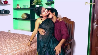 Desi Girl Offered Her Boobs And Pussy To Her Tenant For Not Paying Rent