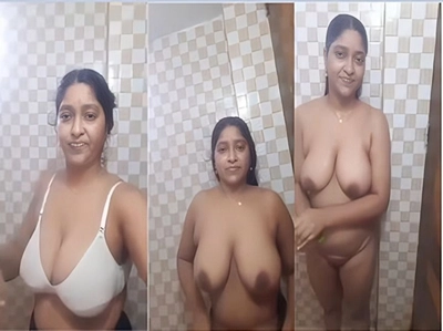 Sexy Indian Wife Bathing Busty