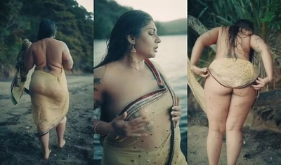 Sexy Indian Model Shows Ass And Boobs