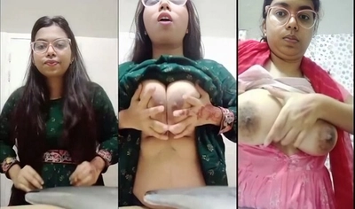Horny Indian Girl Play With Her Big Boobs