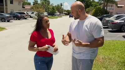 MILF Hunter – I Lost My Dog – MilfHunter Carmela Clutch