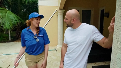 My MILF Pool Girl’s Ass – MilfHunter Lauren Phillips