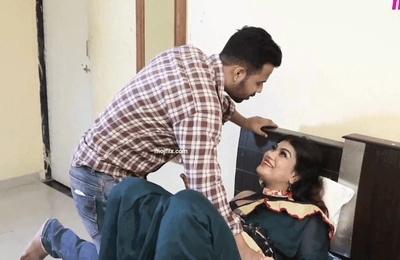 [18+] Seema Bhabhi (2023) Hindi MojFlix Short Film