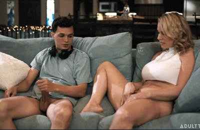 A Gooner Like His Stepmom – [MommysBoy] Rachael Cavalli