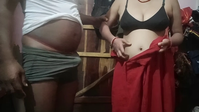 Desi Village Wife Also Drank A Lot Of Land Sucking Water